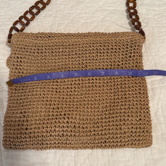 Handcrafted Tan Crochet Shoulder Bag with Beaded Strap - Picture 5 of 6